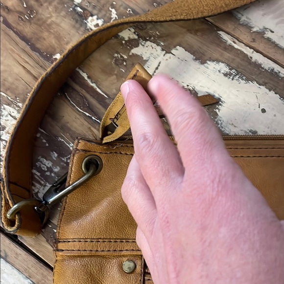 Fossil Tan Leather Crossbody Bag with Adjustable Strap - Picture 10 of 13